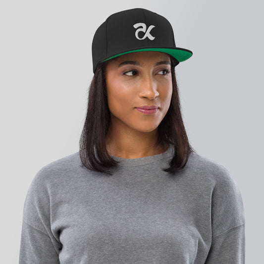 WOMEN ACCESSORIES - SNAPBACK HAT FOR WOMEN