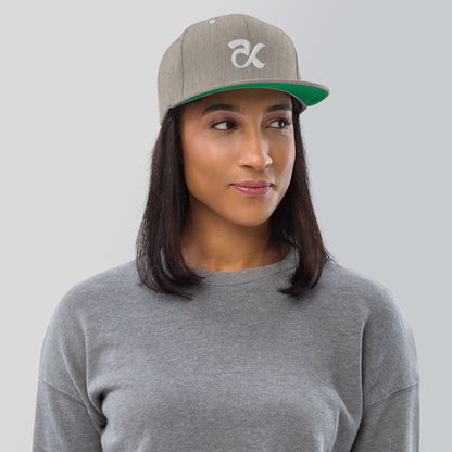 WOMEN ACCESSORIES - SNAPBACK HAT FOR WOMEN