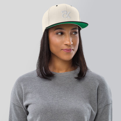 WOMEN ACCESSORIES - SNAPBACK HAT FOR WOMEN